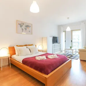 Portucale ! Charming Loft With Garage Apartamento